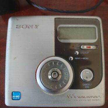 mp3 б у: MD плеер Sony MZ-NH 900, прилагается только адаптер и три диска. 2500с