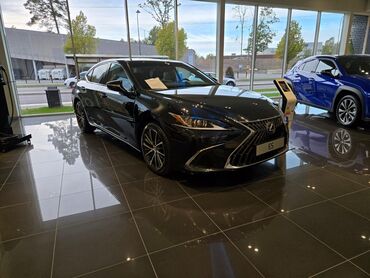 Lexus: Lexus ES: 2023 г., 2.5 л, Вариатор, Гибрид, Седан