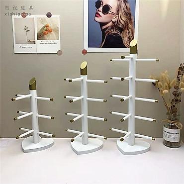 Манекены: Продаю торговое оборудование листайте Манекены В наличии 4 штуки — 2