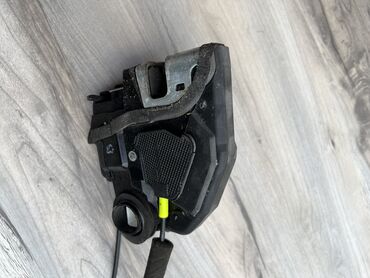 Замки: Замок двери Toyota 2017 г., Б/у, Оригинал, Япония — 8