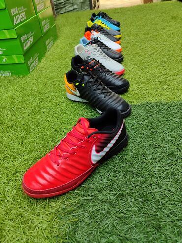 сороконожки для футбола адидас: Nike Tiempo сороконожки 
Размеры от 39 до 44
