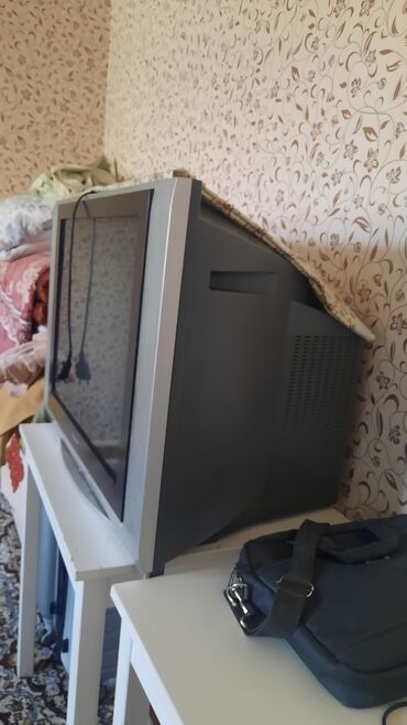 телевизор изогнутый: Продаётся в хорошем состоянии, рабочий