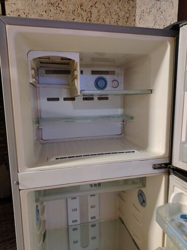 Soyuducular: 2 qapılı Samsung Soyuducu Satılır, rəng - Gümüşü — 6