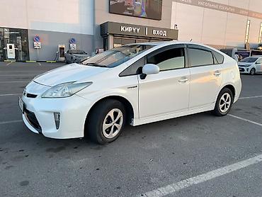 1: Toyota Prius: 2013 г., 1.8 л, Гибрид, Хэтчбэк — 8