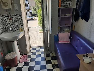 Kommersiya daşınmaz əmlakı: Tecili satilir,9kv²,kupcalidi,etrafli melumat ucun wp yazin: 070 577 — 6