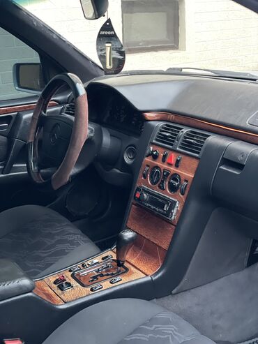 Mercedes-Benz: Mercedes-Benz E-Class: 1997 г., Автомат, Бензин, Седан — 7