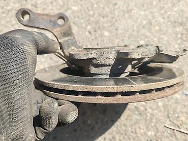 Auto delovi: Glavcina prednja leva, desna Lada 112 br.2. Odgovara i za Ladu 2108 — 7