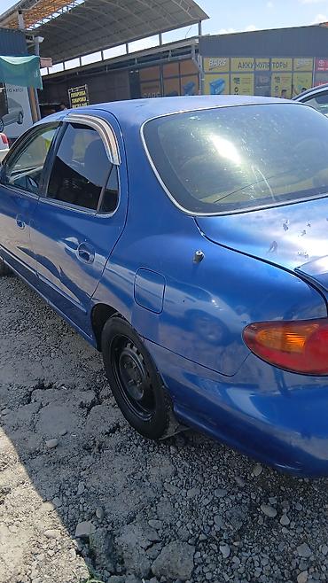 crv 2: Hyundai Elantra: 2000 г., 2 л, Механика, Бензин, Седан — 1