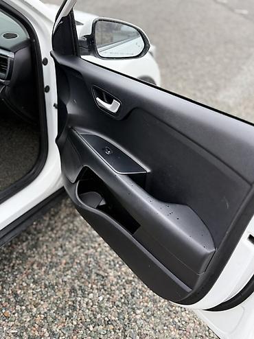 Kia: Kia Stonic: 2019 г., 1.4 л, Автомат, Бензин, Кроссовер — 6