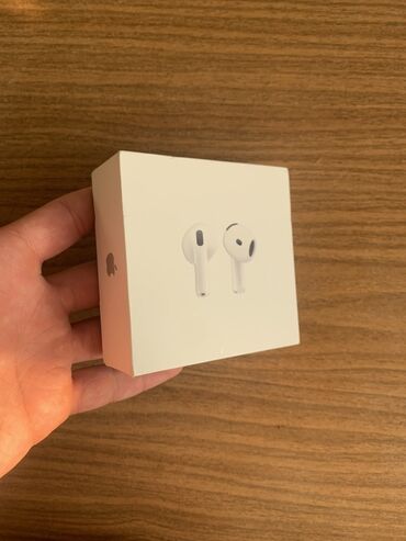 компьютерный монитор: Bluetooth-наушники Apple AirPods (указано на коробке: AirPods 4)