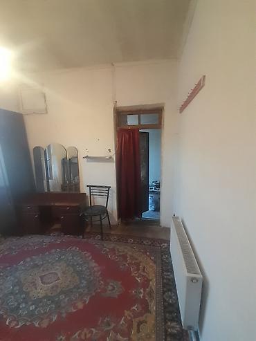 Otaqlar: Kirayə üçün yataq otağı - İşıqlı, pəncərəli otaq, hündür tavan - 2 — 3