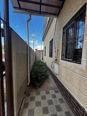 дома в районе пишпек: 4 комнаты, 90 м², 3 соток, Бишкек, Пишпек Агентство недвижимости — 2