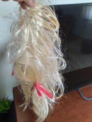 Aksesoari za kosu: Prodajem svetloplavu perikudugačkusa crvenim mašnicama . Nema — 14