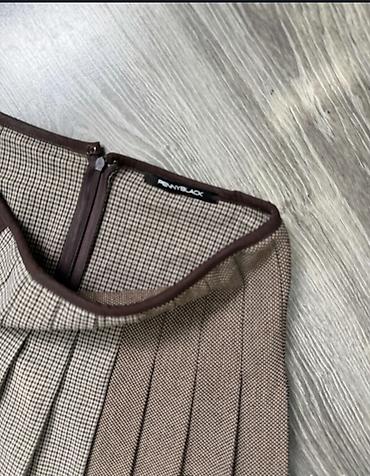 mona popusti: Prelepa, elegantna i za svaku priliku Max Mara Penny Black suknja — 5
