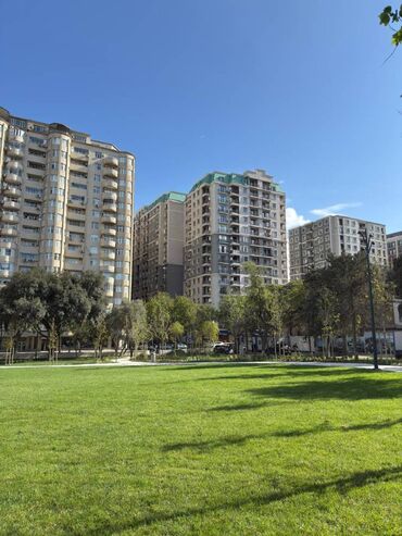 дешевые квартиры в баку: 3 otaqlı, Yeni tikili, m. 28 may, 125 kv. m