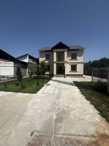 продаются дом токмок: Дом, 240 м², 5 комнат, Собственник, Дизайнерский ремонт