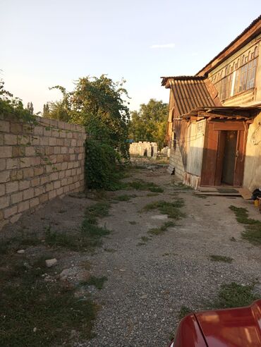 sumqayıt ev alqı satqı: 4 otaqlı, 18000 kv. m, Kredit var, Orta təmir