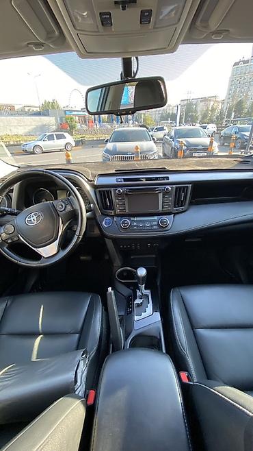 hybrid: Toyota RAV4: 2017 г., 2.5 л, Автомат, Гибрид, Кроссовер — 6