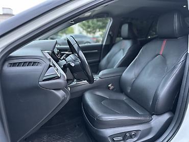 Транспорт: Toyota Camry: 2021 г., 2.5 л, Автомат, Бензин, Седан — 9