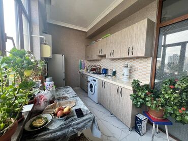 Yeni tikili: 4 otaqlı, Yeni tikili, m. Azadlıq Prospekti, 100 kv. m — 10