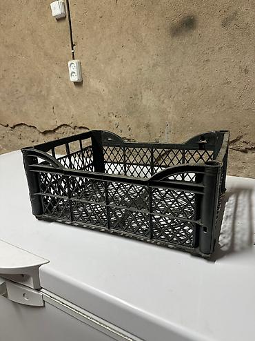офисный уголок: Пластиковые ящики разных размеров — 2