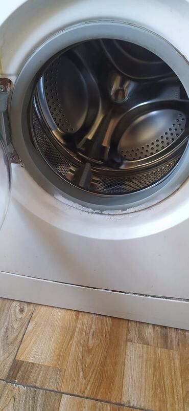 bosch paltaryuyan: Paltaryuyan maşın Indesit, 6 kq, İşlənmiş, Avtomat, Qurutma var, Kredit yoxdur, Ünvandan götürmə, Ödənişli çatdırılma