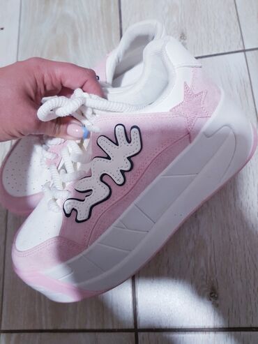 puma zenske patike duboke: Trussardi, 38, color - Pink