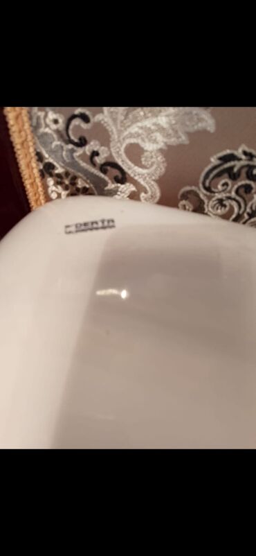 Unitaz baçokları: Məhsul: Tualet üçün su çəni (üst qapaqlı, üstdən düyməli) Təsvir: - — 6