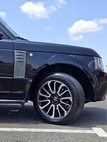 mersedes es klas: Land Rover Range Rover: 4.4 l | 2024 il 285637 km Ofrouder/SUV — 4