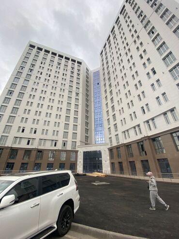 продаю 1 ком квартиры: 2 комнаты, 92 м², Элитка, 16 этаж, ПСО (под самоотделку)