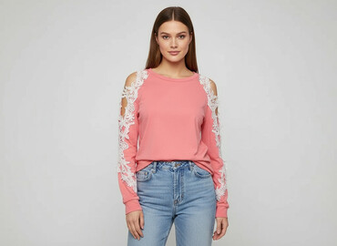 bluzki dopasowane eleganckie: Women`s T-shirt, size S