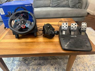 Mətbəx texnikası: Logitech G29 Driving Force yarış sükanı dəsti, sürət qutusu və