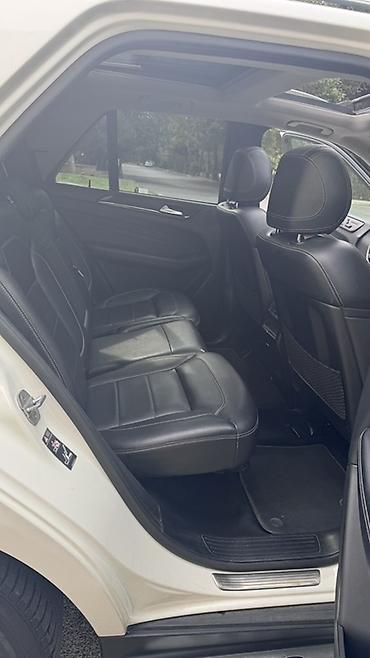 isofix: Mercedes-Benz ML 350: 3.5 l | 2012 il Ofrouder/SUV — 4