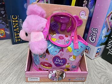 hello kitty: Детская сумочка с мягкой игрушкой и аксессуарами для ухода за питомцем — 1