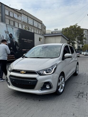 Chevrolet: Chevrolet Spark: 2016 г., 1 л, Бензин, Хэтчбэк