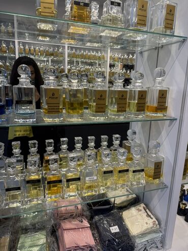 Bijuteriya dəstləri: Qadın bəzək aksesuarları – geniş seçim Məhsullar: - Qızılı tonlarda — 26