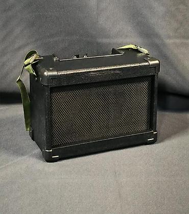 ajkula auto: POJACALO ZA GITARU NA BATERIJE I ADAPTER BESPLATNA DOSTAVA | — 1