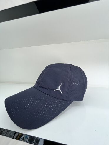 Baş geyimləri: Бейсболки премиюм класса .Производства Индии Бангладеш и есть — 8