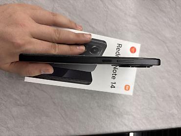 vileda usisivač 3 u 1: Telefon odlicno ocuvan 10/10 bez tackice jedne na sebi . Memorija — 4