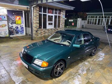 Mercedes-Benz: Mercedes-Benz 240: 2.4 l | 1998 il Sedan — 1