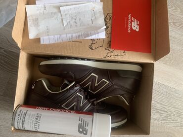 Кроссовки и спортивная обувь: New balance 576 made in England в комплекте идет спрей для защиты от