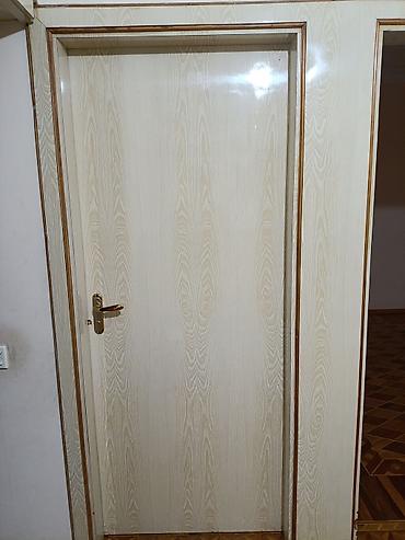 palid agaci: Ağ palıd teksturasında otaq qapısı - Material: ağac əsaslı, dekorativ — 3