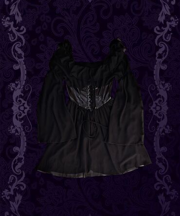 Şortlar: Vintage Flare Sleeve Gothic Dress. Yenidir! Ölçü S