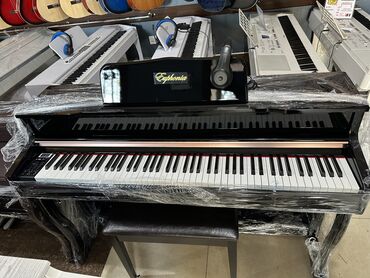 Pianolar: Yeni Elektro pianina Euphonia Firması Cox Keyfiyetlidi Üzerinde