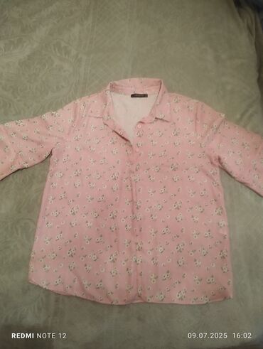 Futbolka və maykalar: Her bir şəkildəki 3 manata maksimum 5 ədəd alana bu qiymətə satılır vp — 10