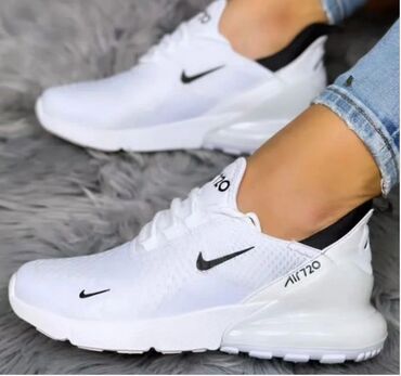 nike dior: Nike air max 270 patike

Novo
Brojevi 36 do 46