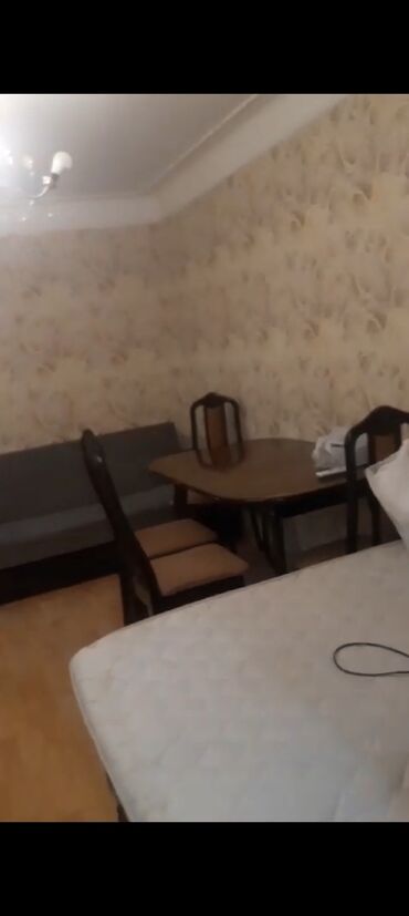 Uzunmüddətli kirayə mənzillər: Qara. Qarayevdə 145 məktəbə yaxın 1otaq kirayyə verilir 450azn ofis — 6