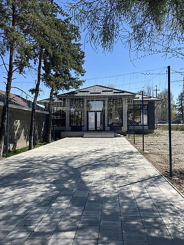 Продажа ресторанов, кафе: Продается готовый бизнес — кафе с участком 6 соток в г. Каракол — 1