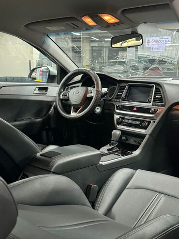 хундай саната дн8 левая передняя дверь нужен: Автомобиль Hyundai Sonata в кузове седан, отличающийся элегантным