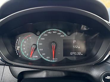 Chevrolet: Chevrolet Spark: 2016 г., 1 л, Вариатор, Бензин, Хэтчбэк — 14